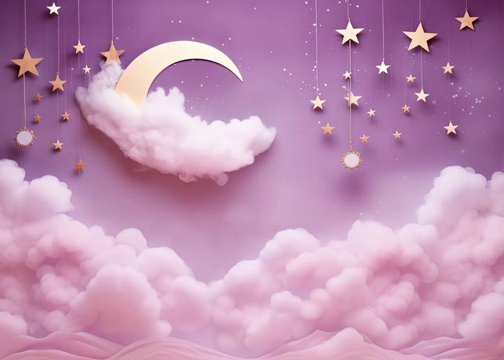 Fond photo représentant un ciel mauvete des nuages roses. La lune et des étoiles sont suspendues par des files. Des nuages roses cachent à moitié la lune.