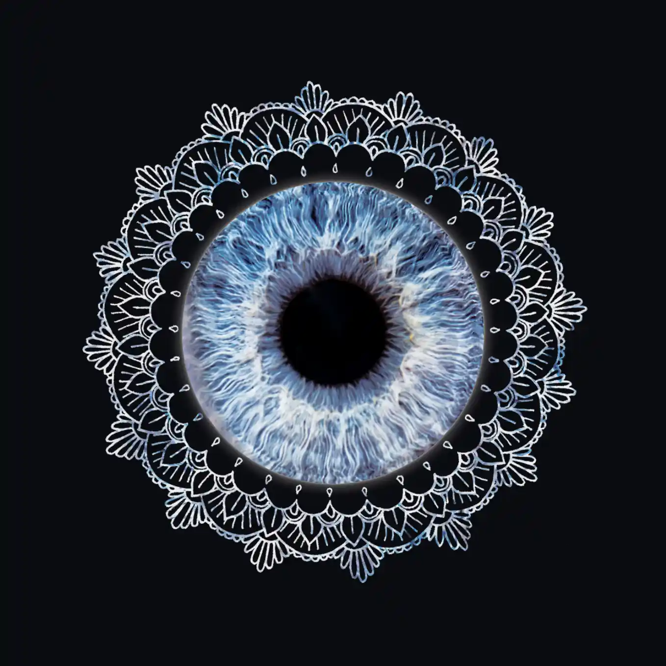 Un iris humain bleu et gris est entouré d'un motif de dentelle blanche et complexe, qui fait penser à un mandala. L'image est sur un fond noir, mettant en valeur les détails de l'iris et le motif de dentelle, pour un rendu élégant et délicat.